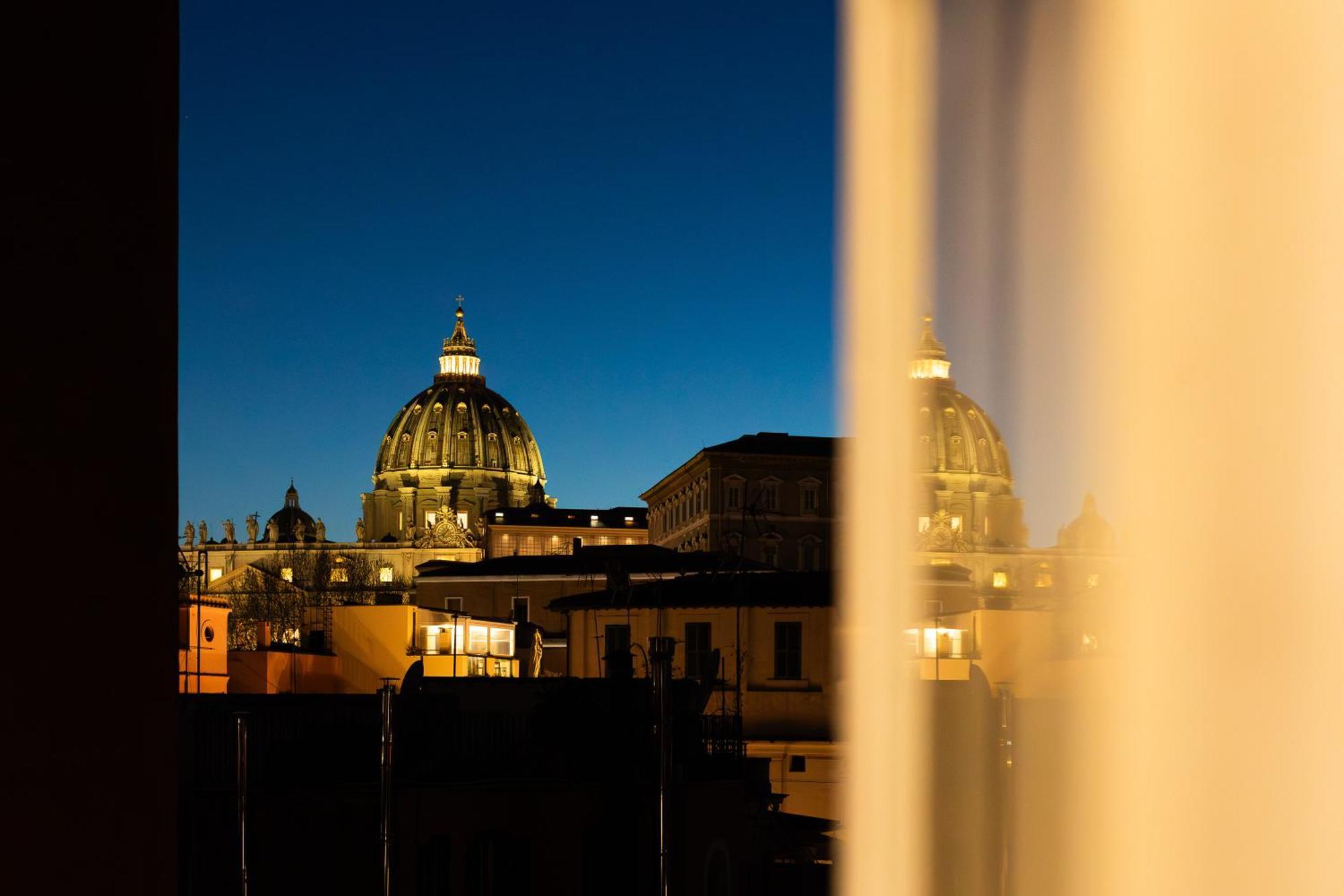 Penthouse In Exclusive Borgo Pio District Apartment Rome Luaran gambar